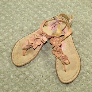Born Women's 9 Light Pink Leather Flat Sandals with Flower Embellishment